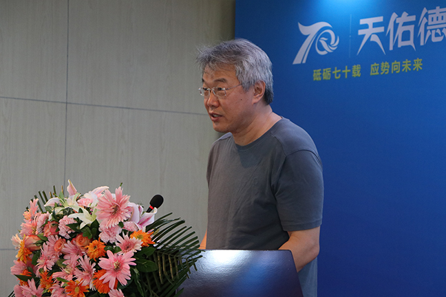 臧棣發表獲獎感言